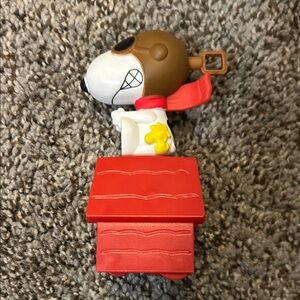 2018 McDonald's Happy Meal Toy Snoopy Flying Ace on Doghouse